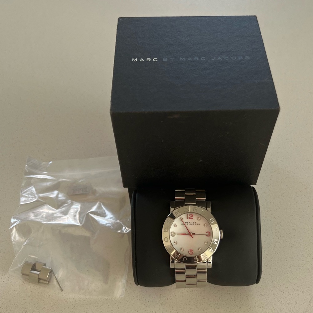 Marc Jacobs women’s Silver Watch